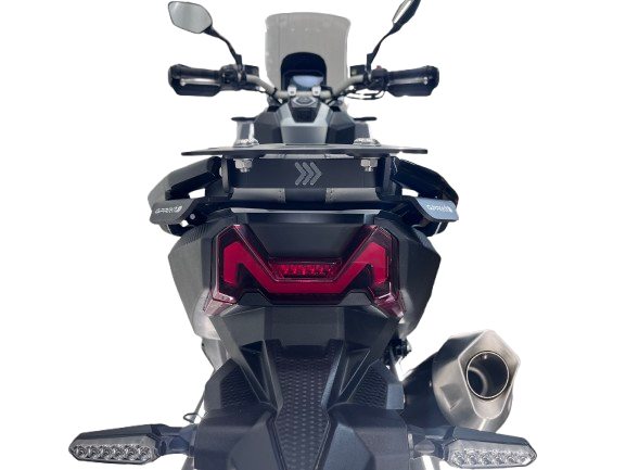 Top case GPR TECH compatible with  Bmw G 310 Gs 2017/2021 e4 GPR TECH Top case in aluminum, silver color with specific plate included Capacity 45 LT.