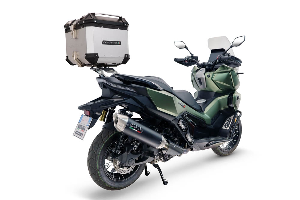 Top case GPR TECH compatible with  Voge SR 450 X 2026/2027 e5 plus Top Case Alpitech en aluminium, couleur argent avec  porte-bagases y plaque spécifique Capacité Litres 26