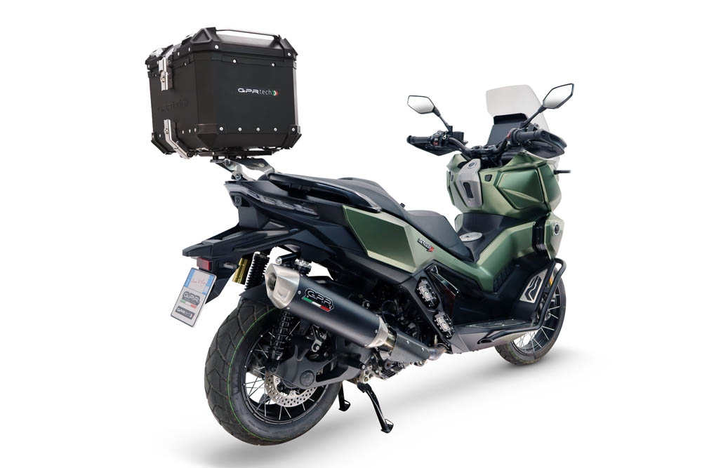 Top case GPR TECH compatible with  Voge SR 450 X 2026/2027 e5 plus Top Case Alpitech en aluminium, couleur argent avec  porte-bagases y plaque spécifique Capacité Litres 26